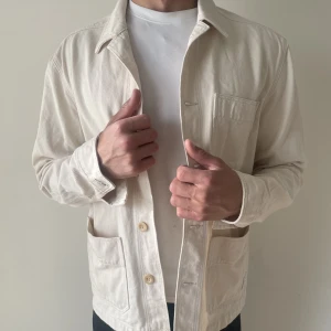 Gant jacka  - Benvit gant jacka/overshirt i storlek M! 