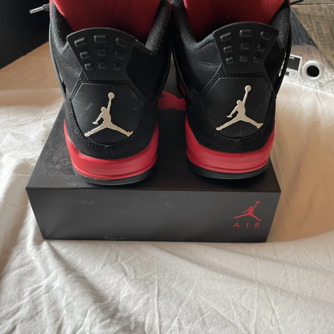 Jordan 4 red thunder - 91