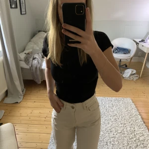 Zara jeans - Jeans från zara, knappt använda i storlek 36