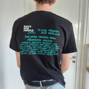 Festival Tshirt M - Festival Tshirt storlek M. Kontakta vid intresse, köparen står för frakt.