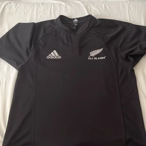 Rugby tröja - 10/10 