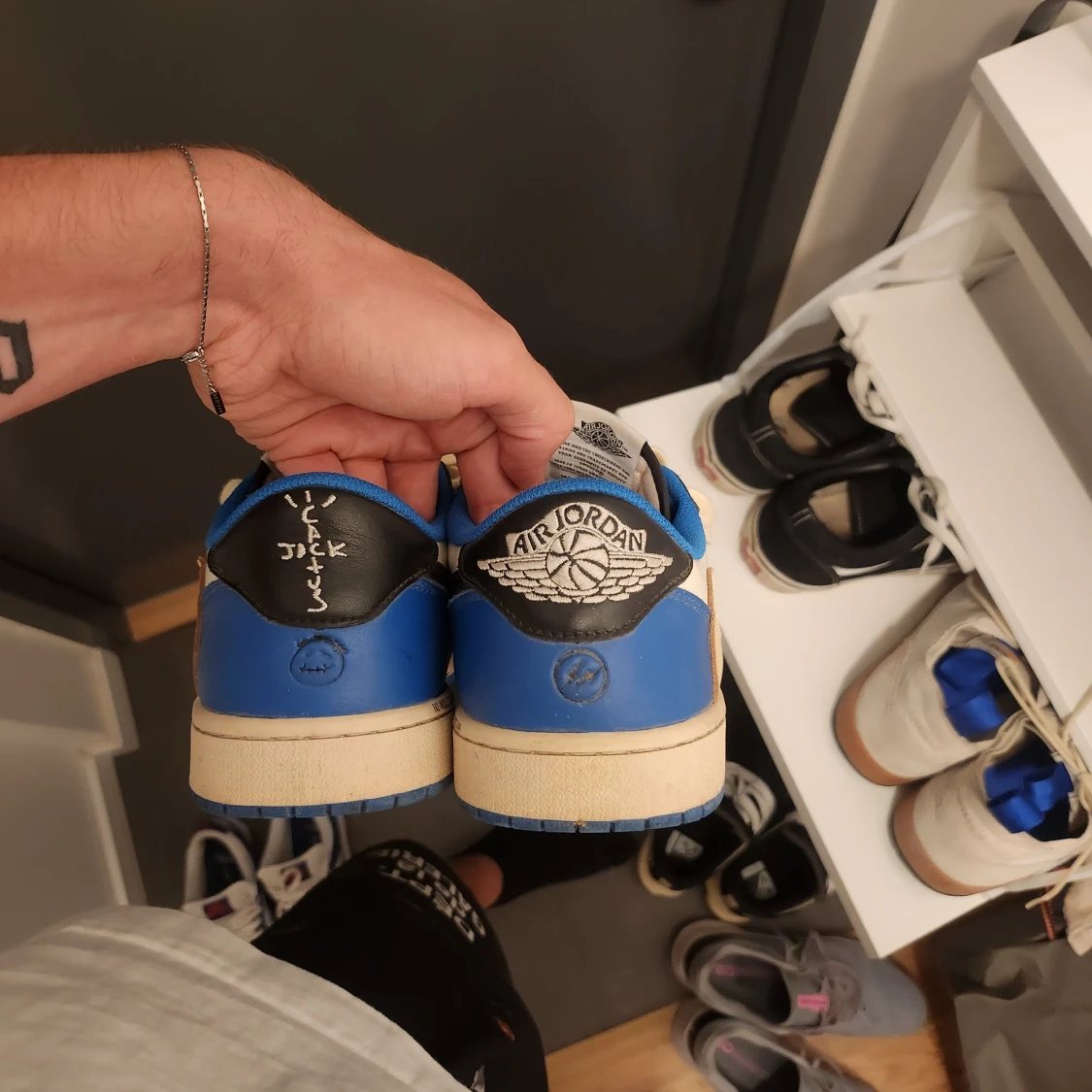 AJ1 low Travis fragment - 91