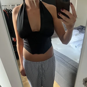 Korsett topp - Super fin korsett topp som är öppen i ryggen