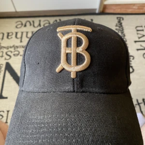Burberry Keps - Bra skick och unik. 
