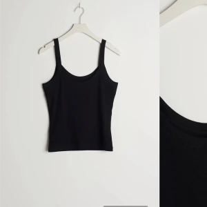 Linne ginatricot - Säljer detta snygga baslinnet från Gina tricot. Storlek S. 50kr plus frakt🩷🩷