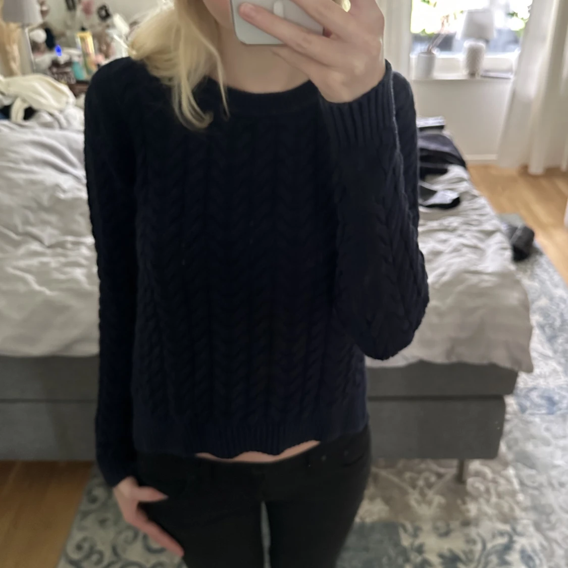 Kabel stickad tröja