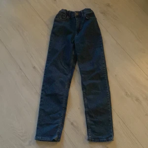 JEANS - Jeans från gekås Ullared, använda 5-10 gånger (EJ FRI FRAKT) 