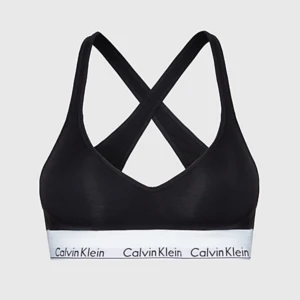 Calvin Klein bh - Säljer min Calvin Klein bh i svart som aldrig är använd!☺️