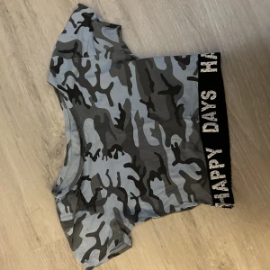 Tröja  - Plus frakt 