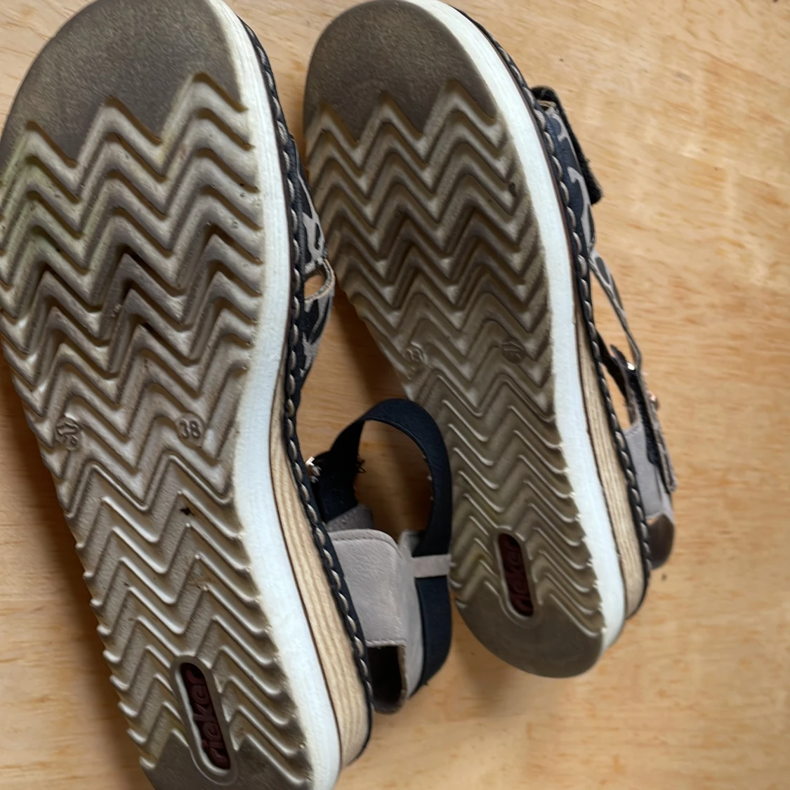 Rieker sandaler strl 38 - 90