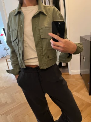 Jacka - Jacka från zara, strl S! Knappt använd 