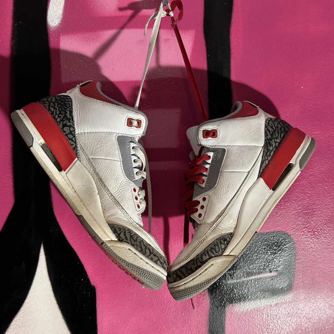Jordan 3 ”Fire red” - 90