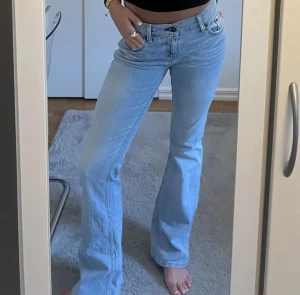 Jeans  - Jätte fina jeans från hollister. Bra kvalitet inga typer av skador eller defekter. 