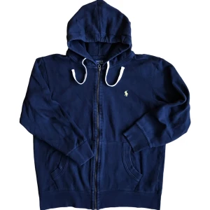Ralph Lauren Zip-up Hoodie - Mörkblå navy huvtröja från Ralph Lauren. Storlek L, ställ gärna frågor!😊