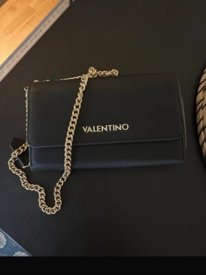 Valentino väska - Helt ny