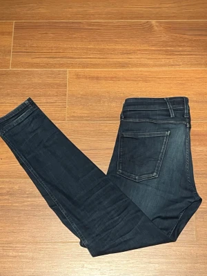 Blåa replay jeans - Blåa replay i storlek W32 W34 i slim fit