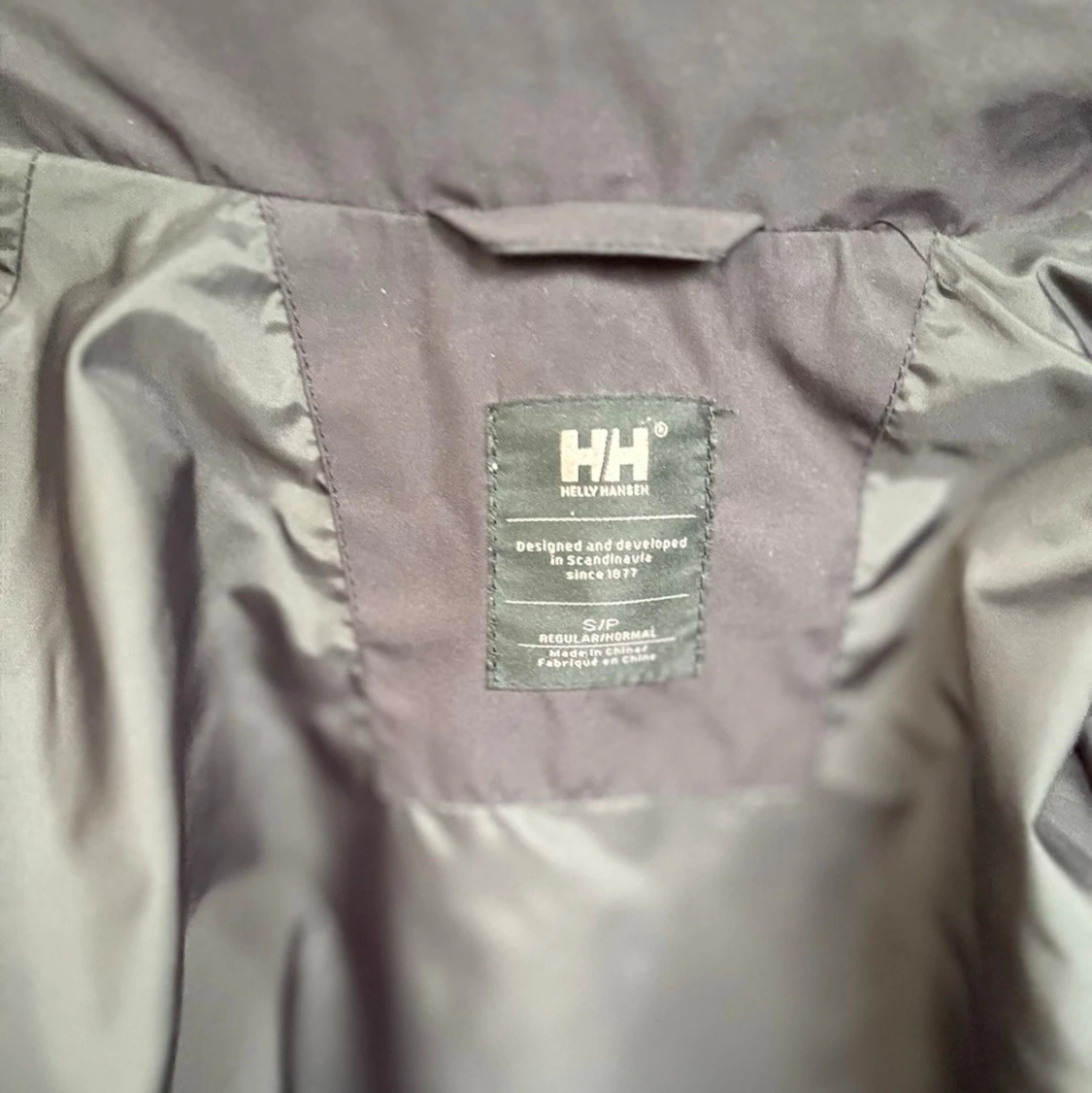 Windbreaker - 4