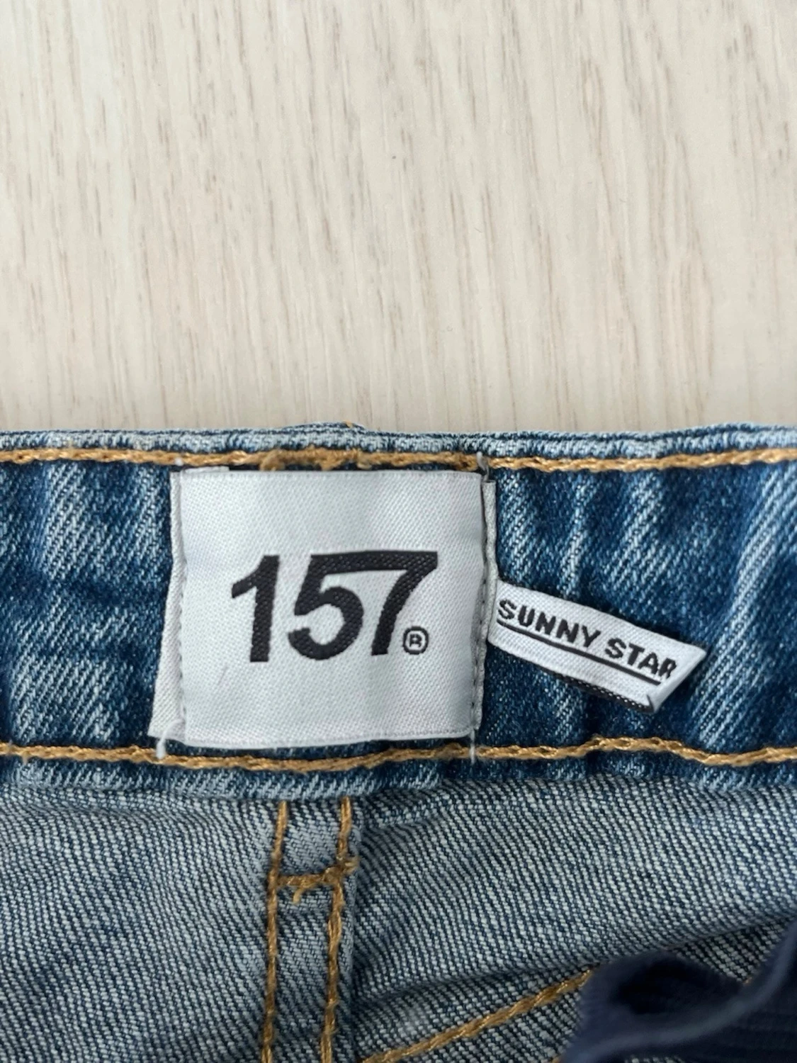 Blå denimshorts med uppvik - 2