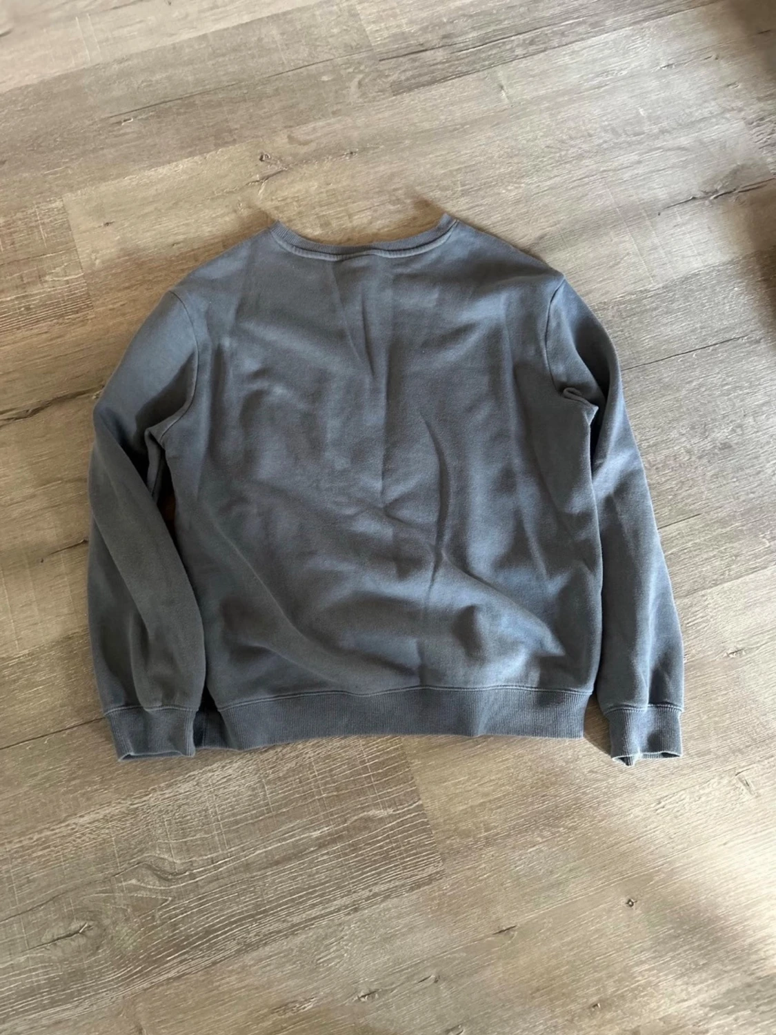 Grå basic sweatshirt - 1