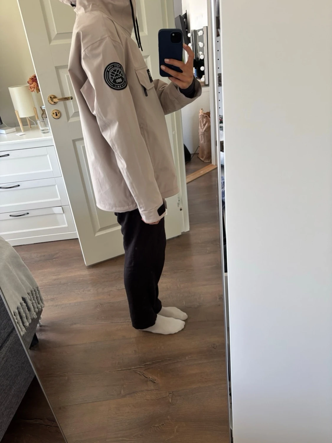 Beige skidjacka  från Dope - 1