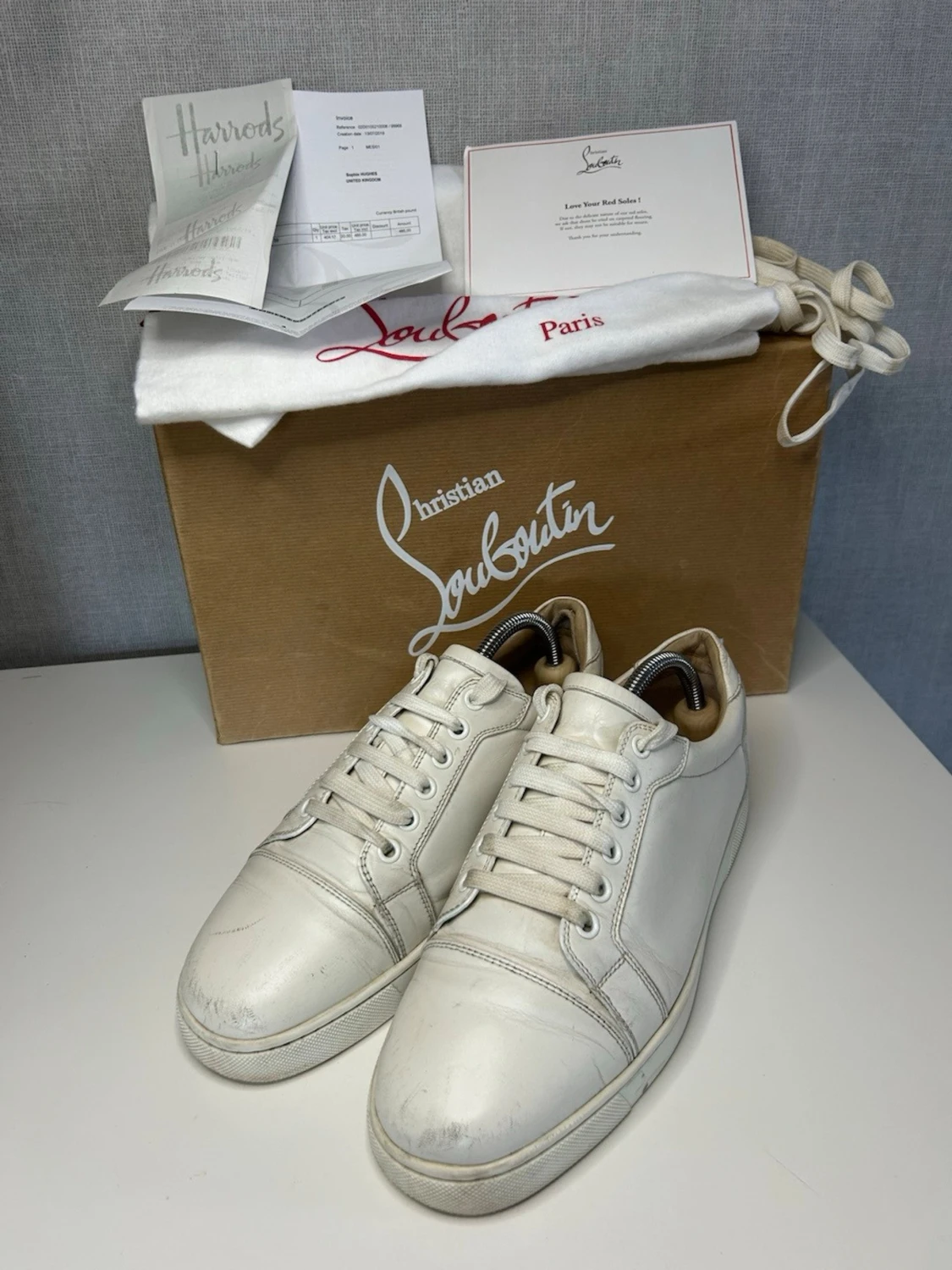 Vita sneakers från Christian Louboutin