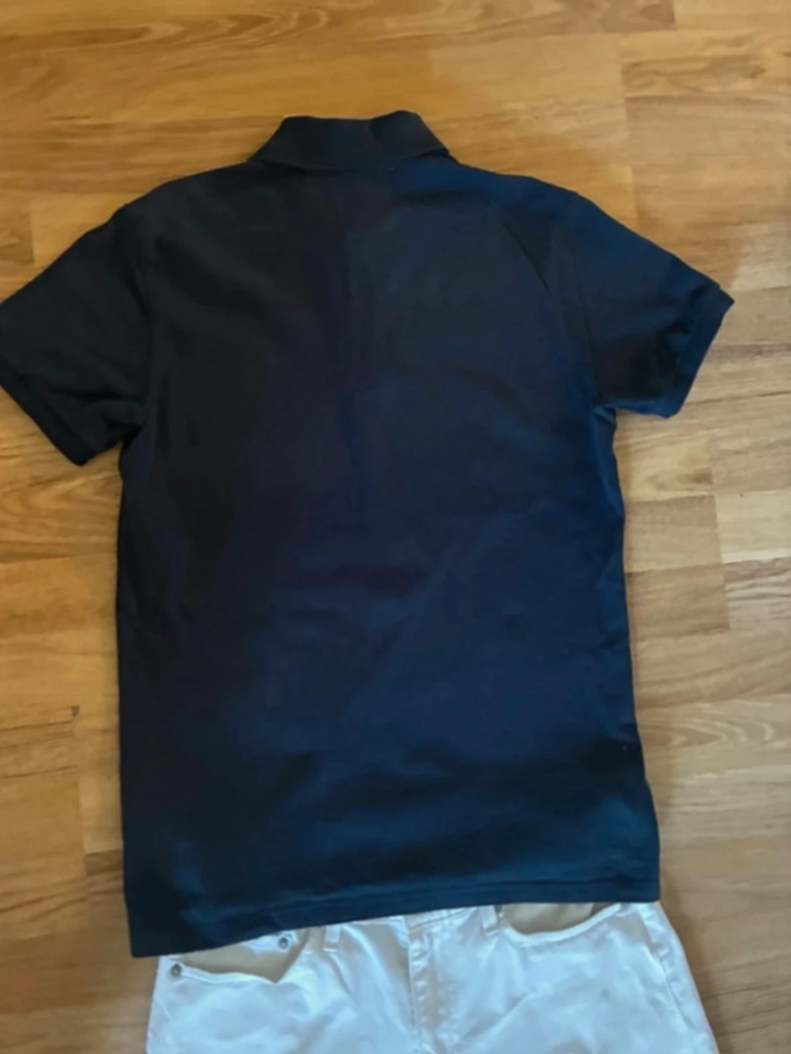 Mörkblå pikétröja med krage - 3