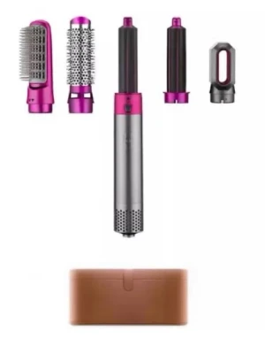 Multistyler för hår med flera tillbehör - Multistyler för hår i silver och rosa med fem utbytbara tillbehör: rundborste, fönmunstycke, locktillbehör och förvaringsbox i brunt. Perfekt för att skapa olika frisyrer och stylingar hemma.