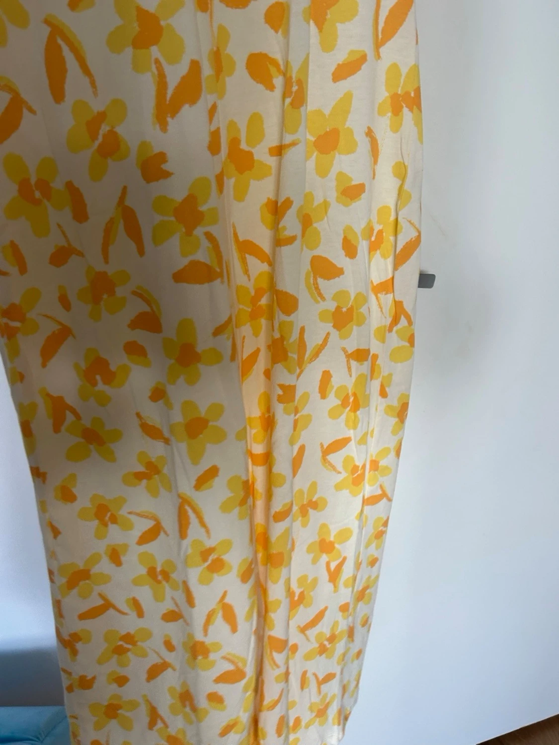 Blommig kortklänning från ASOS DESIGN - 2