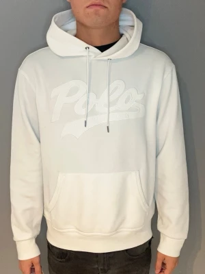 Polo Ralph Lauren hoodie  - Polo Ralph Lauren hoodie | strolek M sitter S/M | skick 10/10 | fraktar via valfrit ombud på köparens bekostnad | hör av dig vid funderingar 