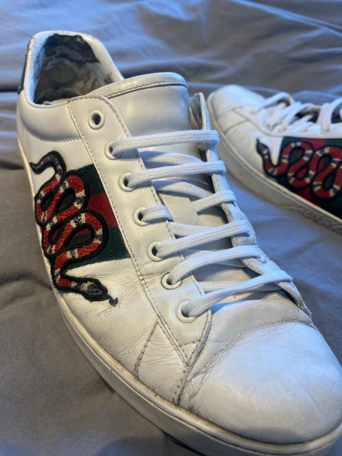  Äkta Vita sneakers med orm brodyr - 1