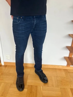 Nudie grim Tim jeans  - Nudie grim Tim jeans| storlek:33/32| pris:449kr| skick:9,8/10| hör av dig vid minsta lilla fundering eller fråga| 