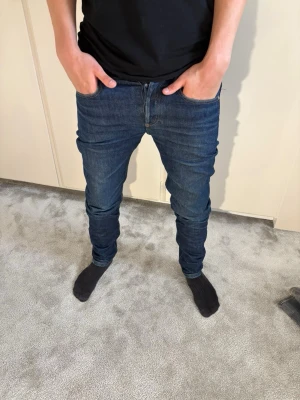 APC Jeans  - Storlek: 29 || Skick: Mycket bra || Nypris: Ca 2799kr || Liknande produkter på profilen 🎉