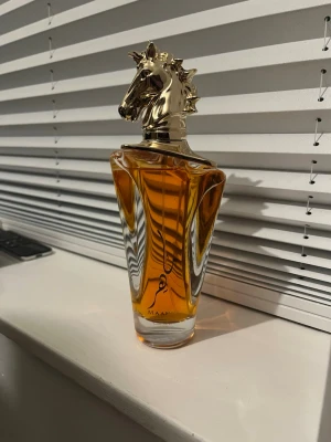 Lattafa Maahir Eau de Parfum  - Oanvänd 