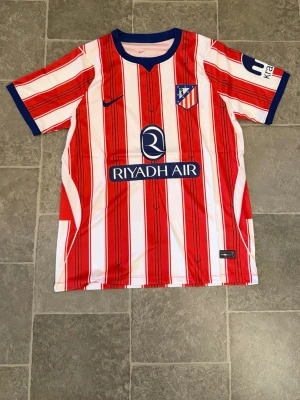 Atletico Madrid 26/27 hemma - Helt ny