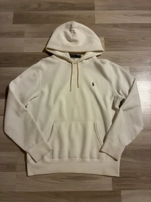 Ralph lauren hoodie - 9/10 Skick | M | Hör av dig vid frågor ! | Nypris 2099kr Mitt pris 799