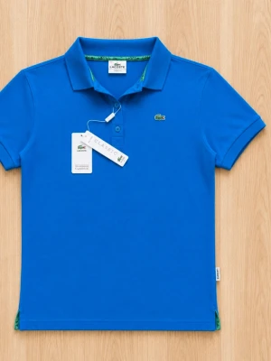 Lacoste piké - Tjena, jag säljer en riktigt snygg Lacoste piké😁 Den är helt ny och har fortfarande tagsen kvar!☺️ Nypris är ca 1000kr men jag säljer för endast 499kr✅ Den är självklart äkta✅ Skicka om du har några frågor och kom gärna med rimliga bud😄