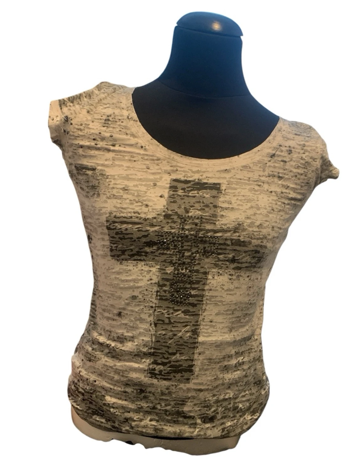 Y2k cross t-shirt!
