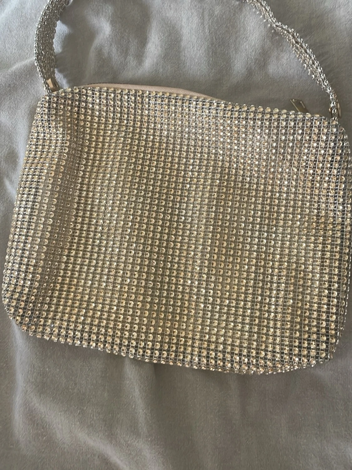 Glittrig handväska med strass