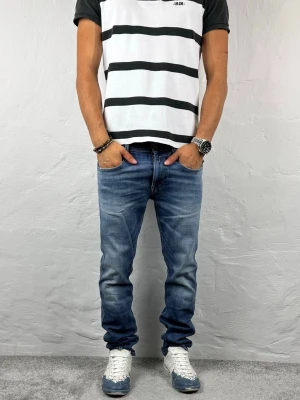 Replay jeans  - Ett par riktigt snygga jeans från Replay i storlek W29 L30 i modellen Anbbas 