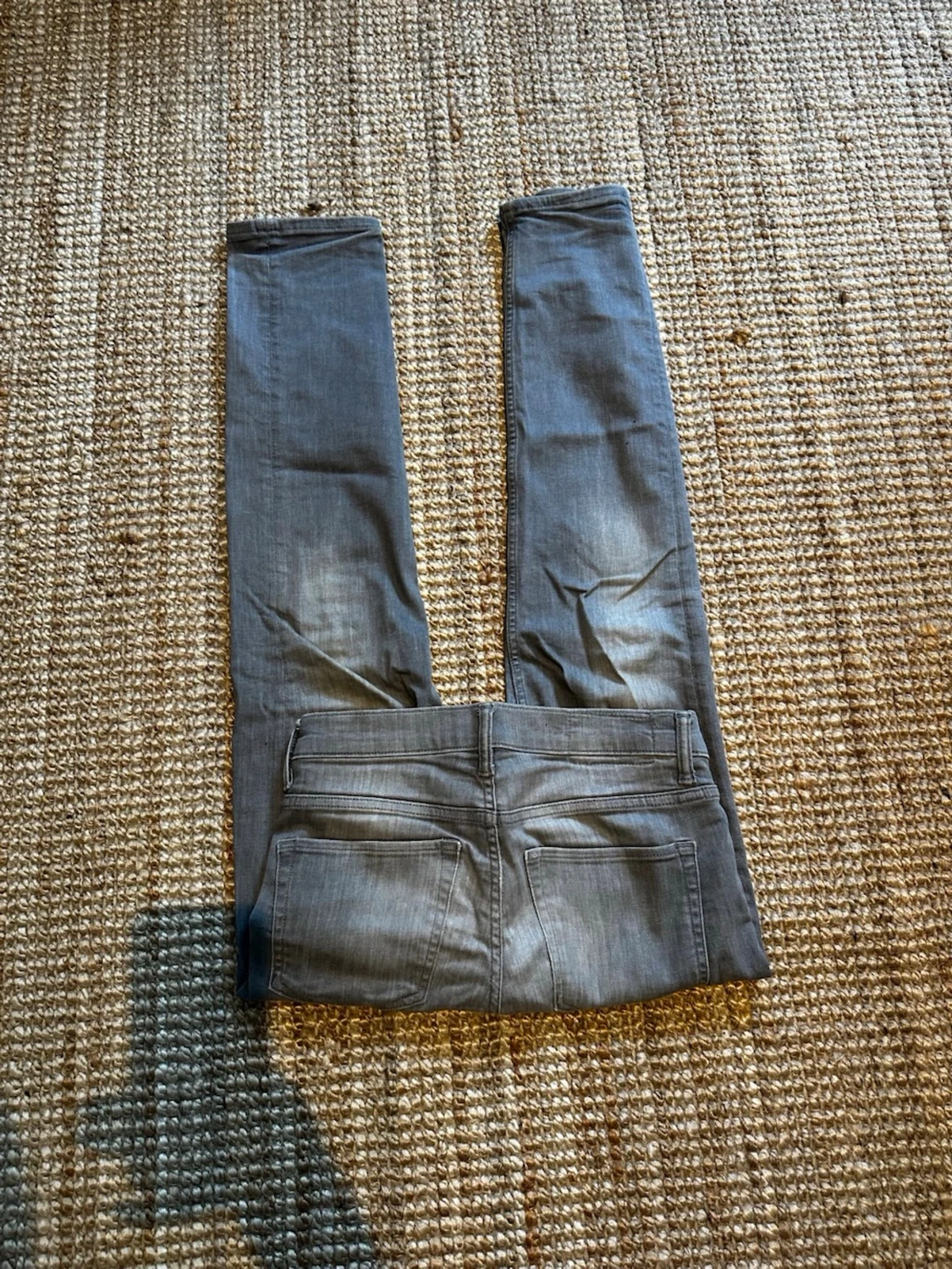 Grå slim fit jeans - 2