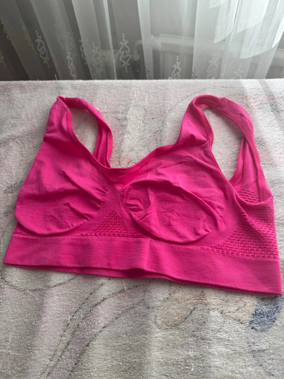 Mjuk rosa sport-bh utan bygel