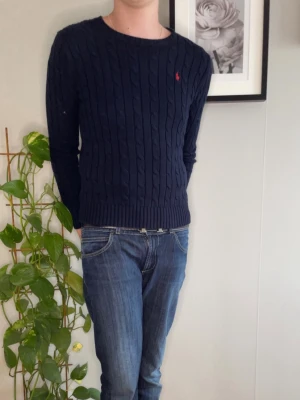 Polo Ralph Lauren Knit - Ralph lauren | Stickad Hoodie | Pris: 399 | Mycket Bra Skick | Model: 176cm 65kg | Storlek: S | Skriv vid minsta fråga och fundering. 📩