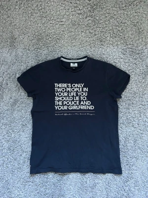 Weekend Offender T-shirt - Storlek M passar S, mycket bra skick!