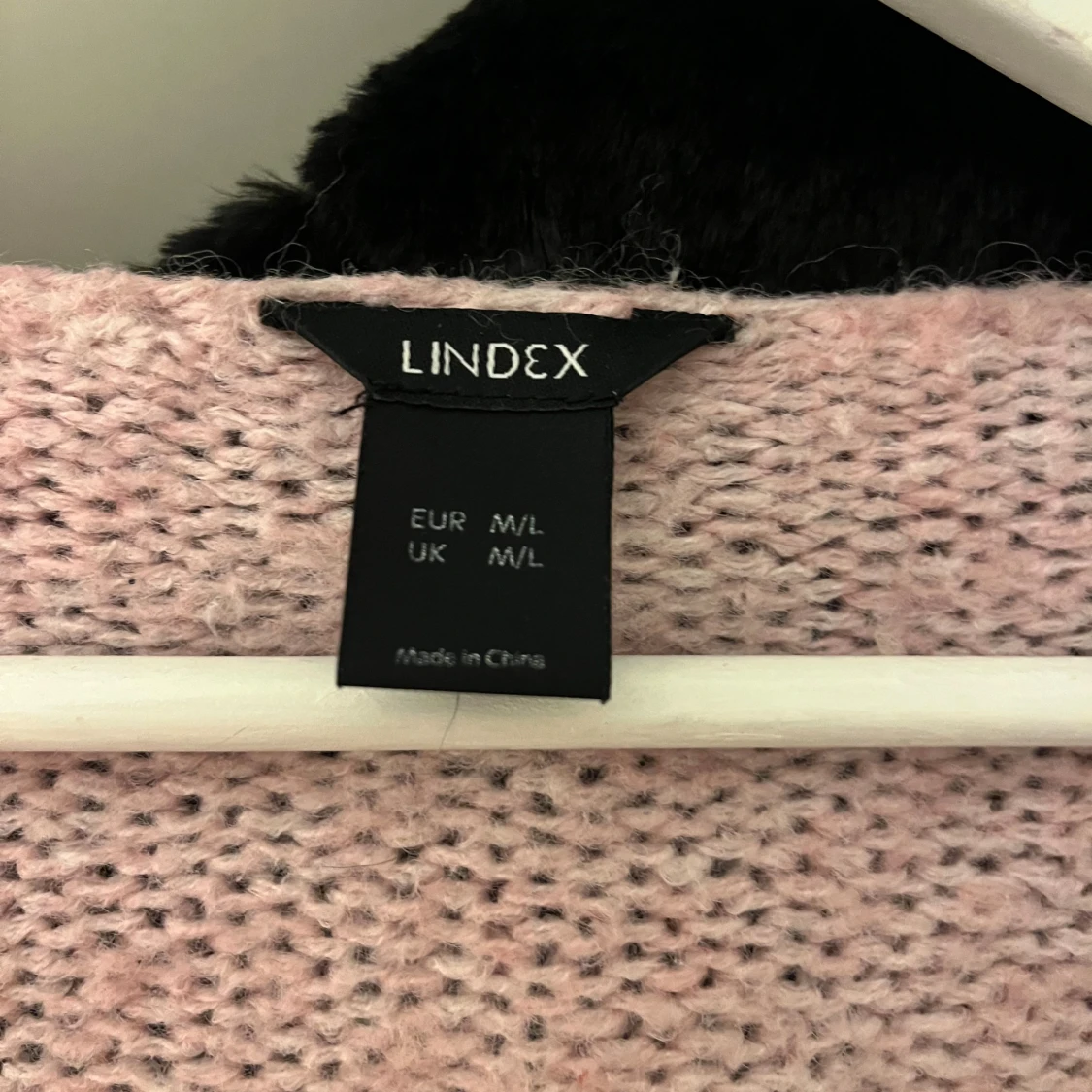 Ljusrosa stickad kofta från Lindex - 2