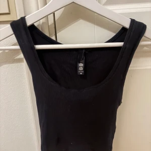 Skims  linne   - skims linne svart i xss