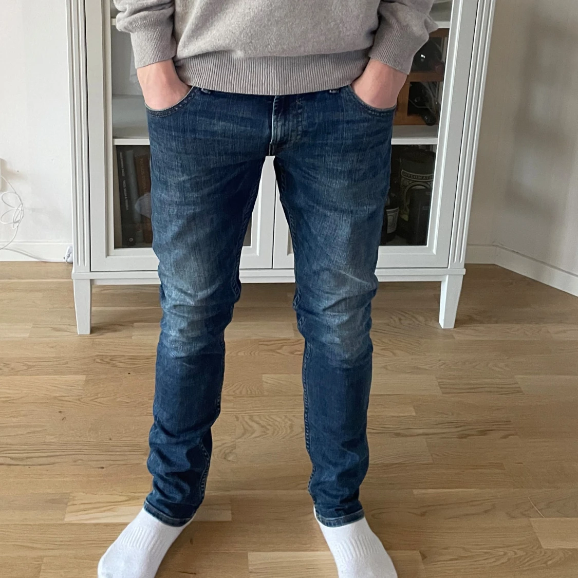 Mörkblå Guess Miami jeans W30 L32 - 1