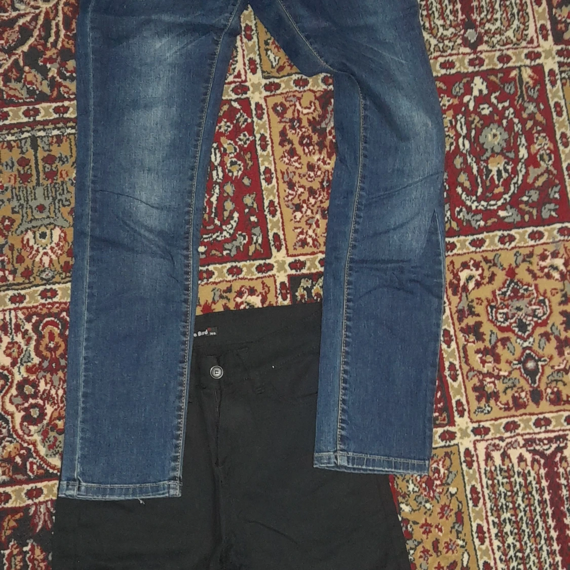 Blå jeans med smal passform - 1