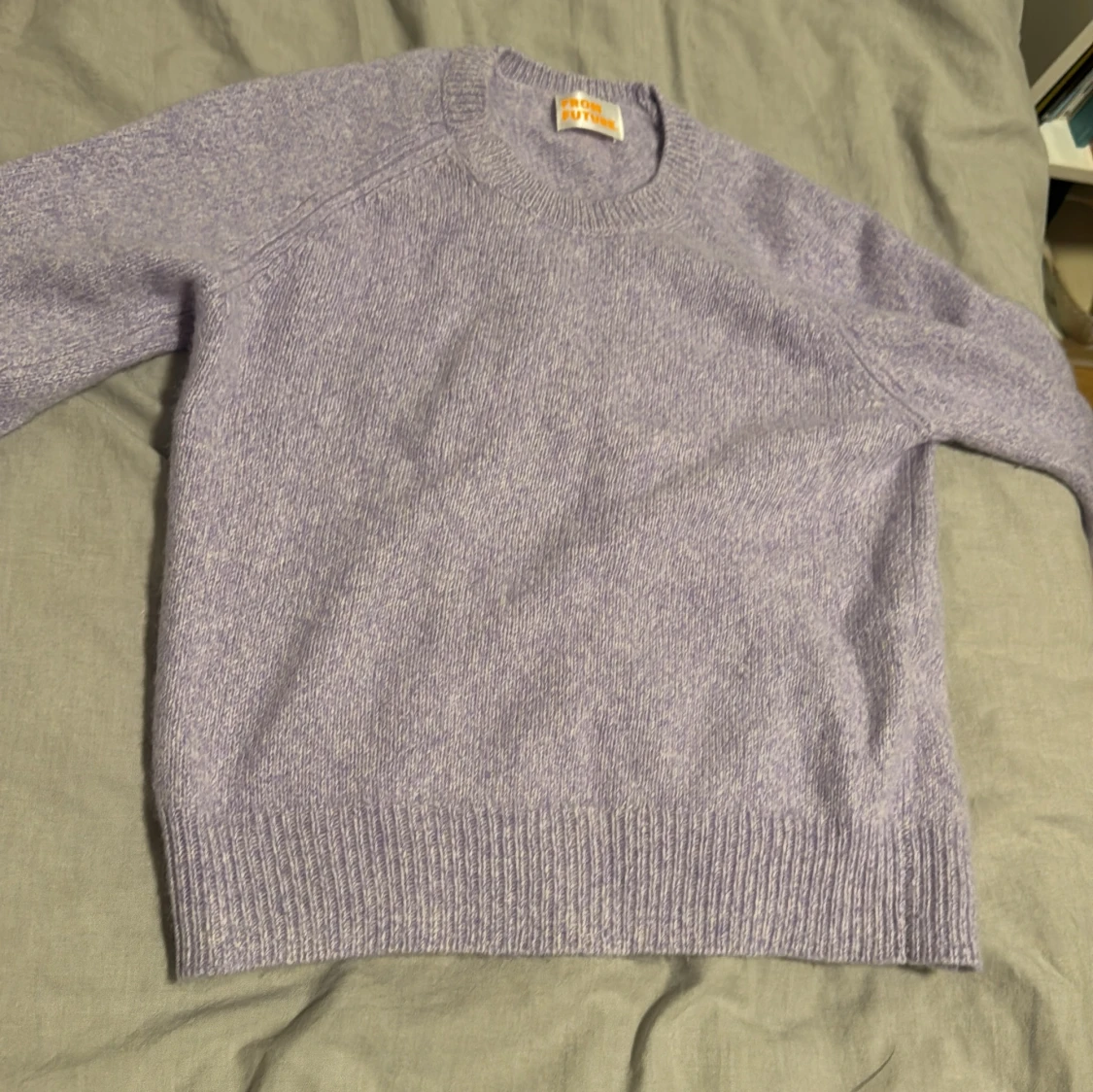 Ljuslila stickad tröja From Future