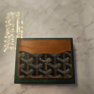 Plånbok - Säljer den här plånboken för ett riktigt bra och lågt pris.