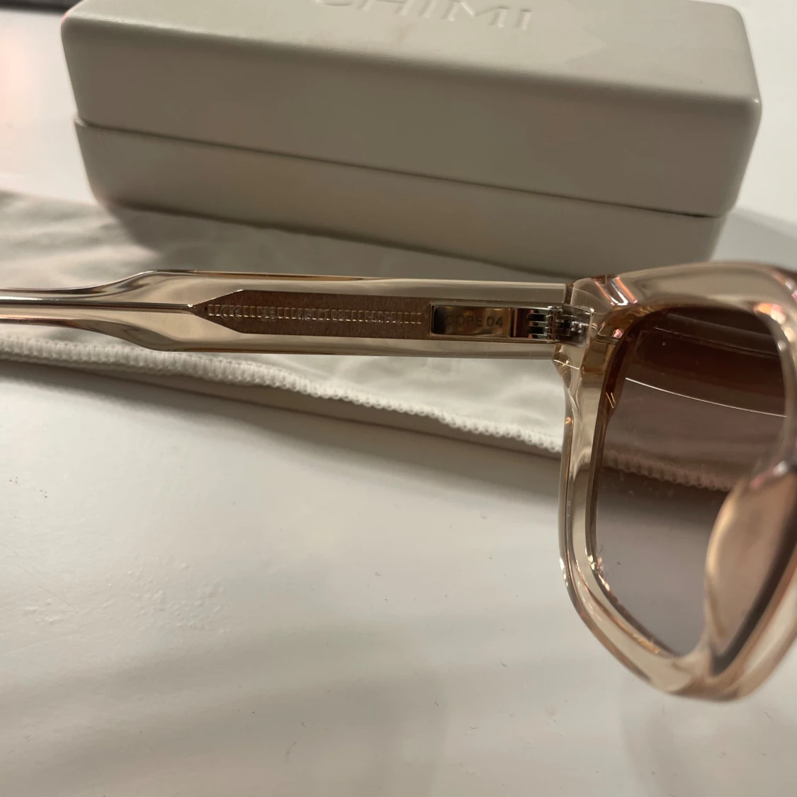 Beige CHIMI solglasögon i fyrkantig modell - 3